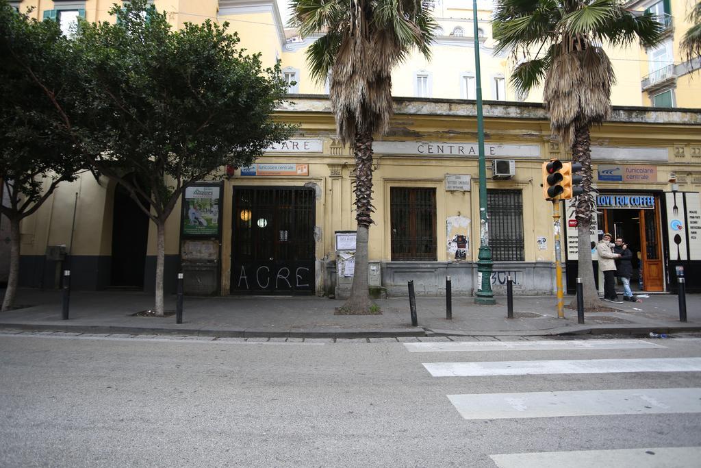 La Grotta Di Partenope Apartment Napoli Bagian luar foto