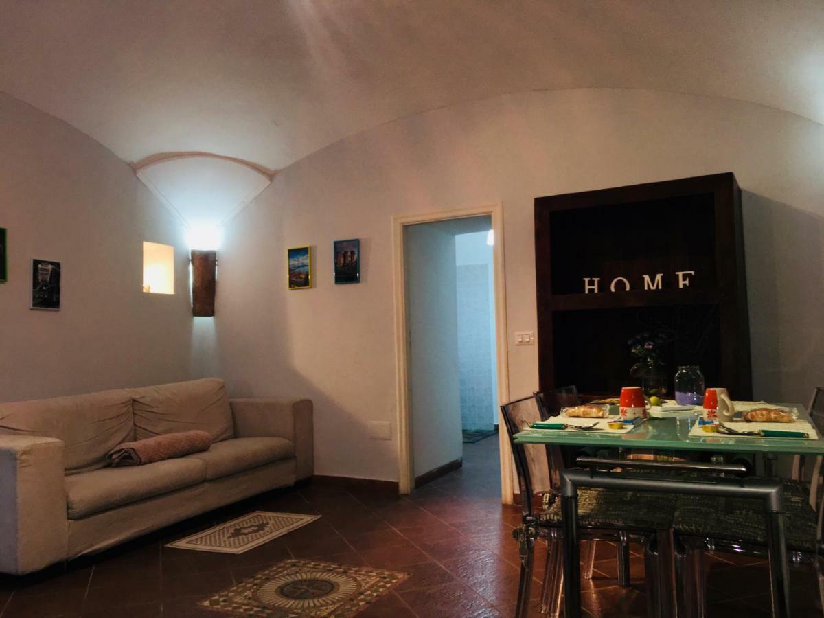 La Grotta Di Partenope Apartment Napoli Bagian luar foto